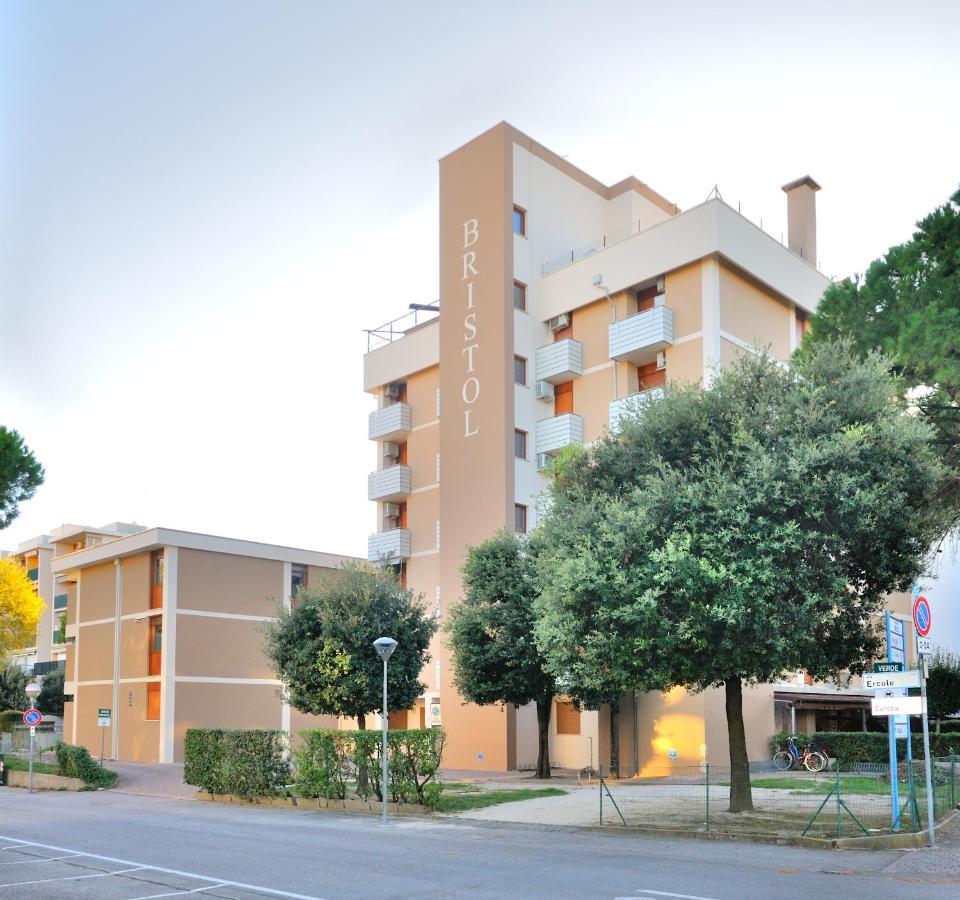 Condominio Bristol 比比翁 外观 照片
